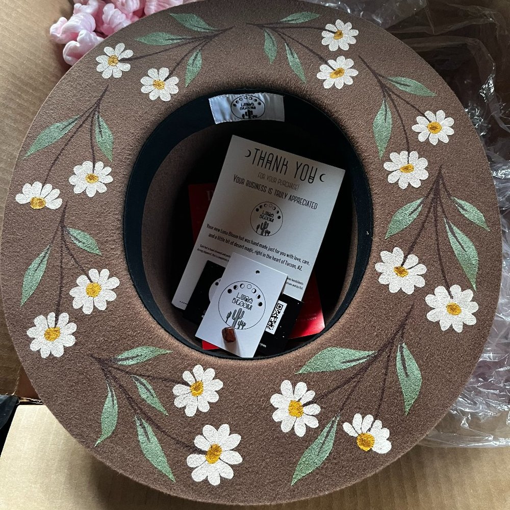 Luna Bloom Hat